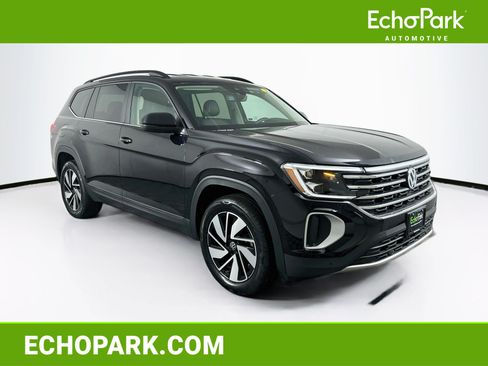 Used 2026 Volkswagen Atlas SE AWD/4WD image 1
