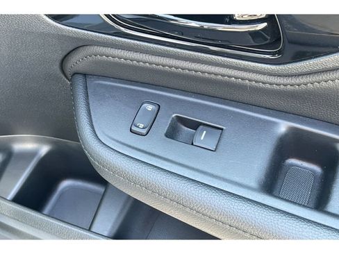 Certified 2024 Honda Odyssey Touring image 23