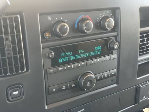 New 2026 Chevrolet Express 2500 RWD image 10