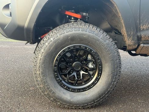 Used 2024 Toyota 4Runner SR5 image 9