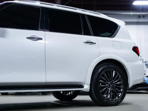 Used 2022 INFINITI QX80 Sensory w/ All-Season Package image 16
