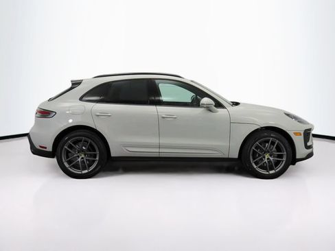 Used 2025 Porsche Macan AWD/4WD image 8