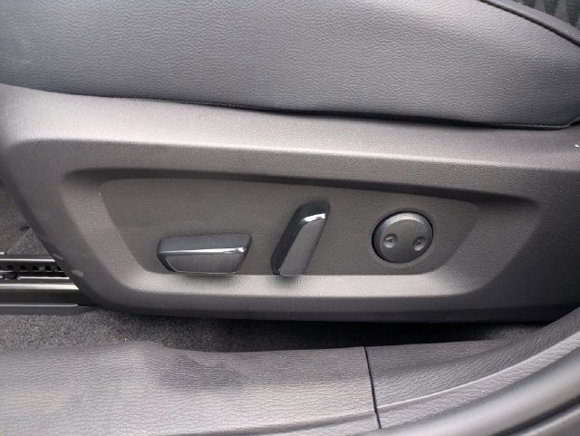 New 2025 Mitsubishi Outlander SEL FWD image 16