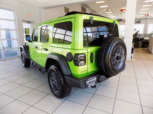 Certified 2025 Jeep Wrangler Unlimited Sport AWD/4WD image 5