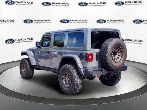 Used 2021 Jeep Wrangler Unlimited Rubicon w/ Dual Top Group AWD/4WD image 3