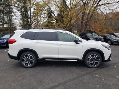 New 2026 Subaru Ascent Limited image 2