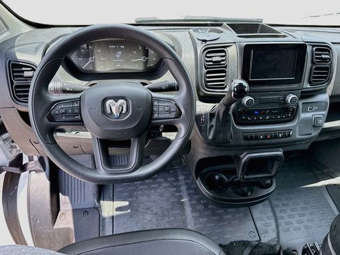 Used 2025 RAM ProMaster 3500 w/ Convenience Group FWD image 17