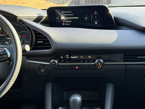 Used 2024 MAZDA MAZDA3 s image 13