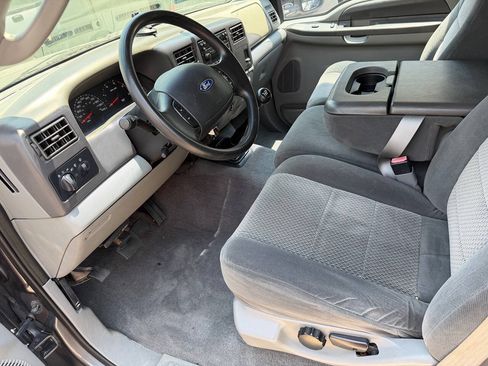 Used 2003 Ford F350 XLT AWD/4WD image 7