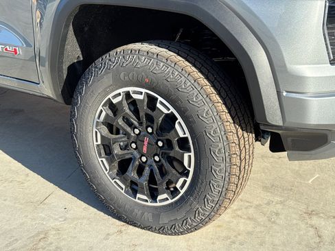 New 2026 GMC Canyon AT4 w/ Technology Plus Package AWD/4WD image 6