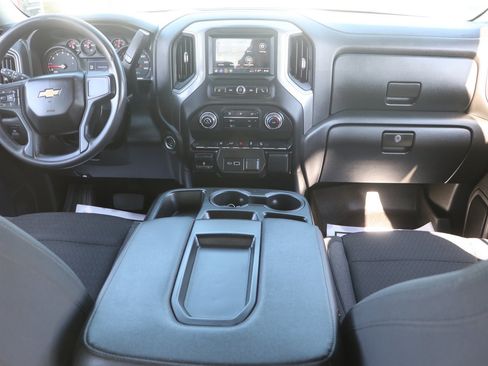 Used 2024 Chevrolet Silverado 2500 Custom w/ Custom Convenience Package AWD/4WD image 16