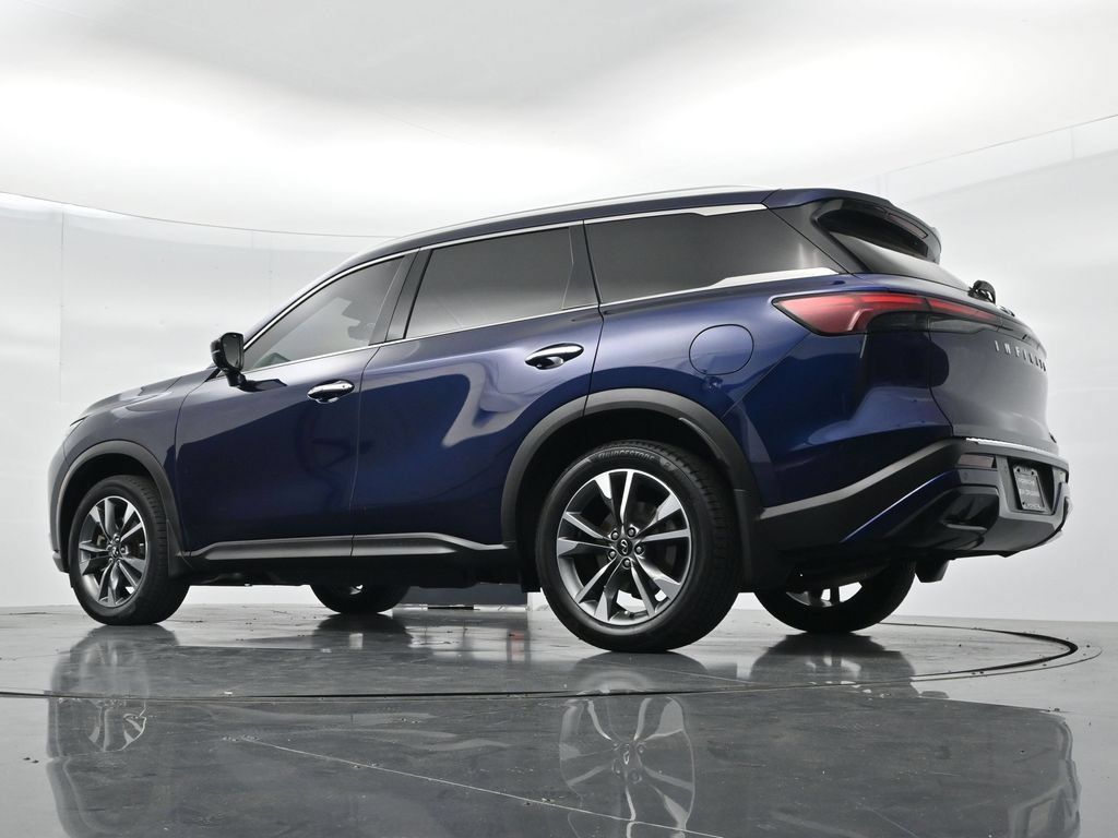 Used 2023 INFINITI QX60 Luxe w/ Performance Audio Package FWD image 22