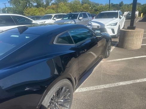 Used 2017 Chevrolet Camaro ZL1 RWD image 15