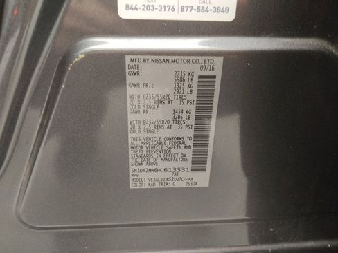 Used 2017 Nissan Pathfinder Platinum w/ Family Entertainment Package image 33