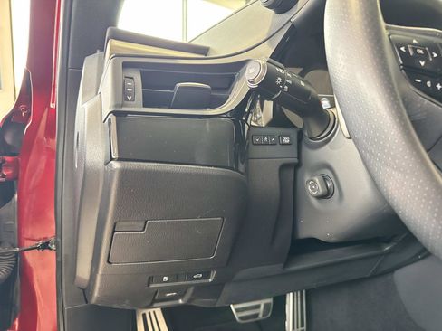 Used 2023 Lexus ES 350 F Sport w/ Accessory Package (Z2) image 28