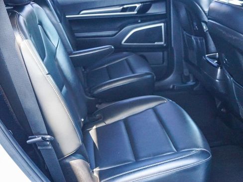 Certified 2020 Kia Telluride S image 14