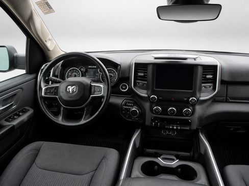 Used 2020 RAM 1500 Big Horn AWD/4WD image 15