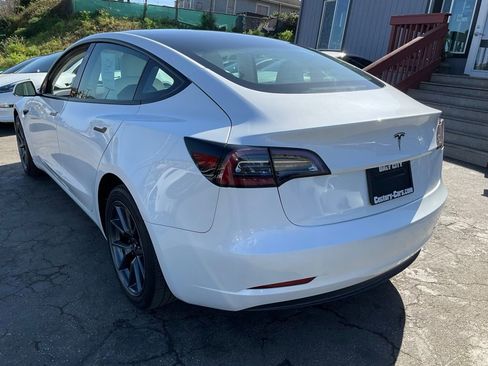 Used 2023 Tesla Model 3 Standard Range image 85