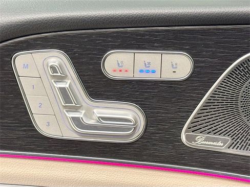 Used 2021 Mercedes-Benz GLS 450 4MATIC image 21