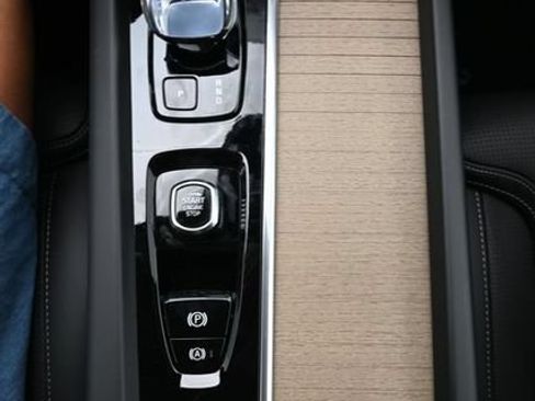 New 2026 Volvo XC60 T8 Ultra w/ Protection Package Premier AWD/4WD image 11