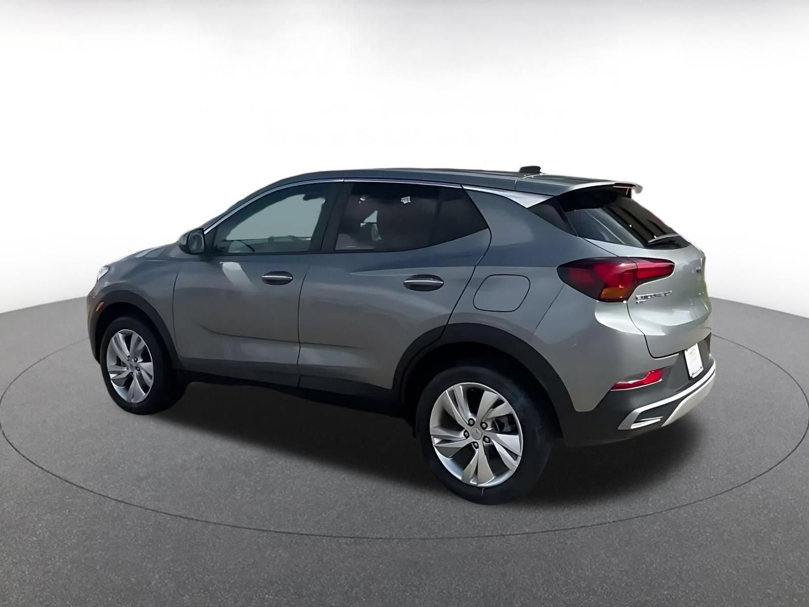 Used 2025 Buick Encore GX Preferred AWD/4WD image 9