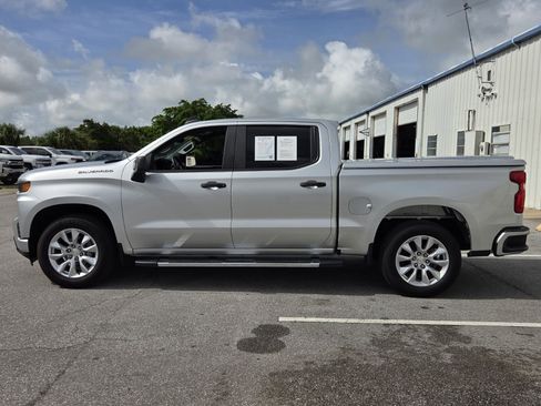 Used 2020 Chevrolet Silverado 1500 Custom w/ Custom Value Package RWD image 2