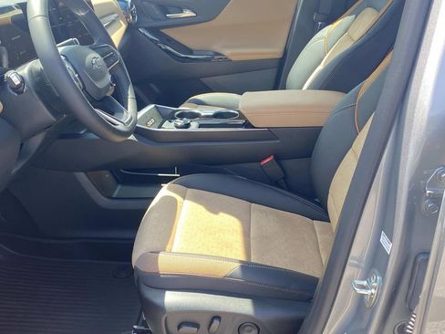 New 2026 Chevrolet Equinox ACTIV w/ Convenience Package III image 18