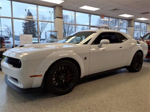 Used 2022 Dodge Challenger R/T Scat Pack image 3
