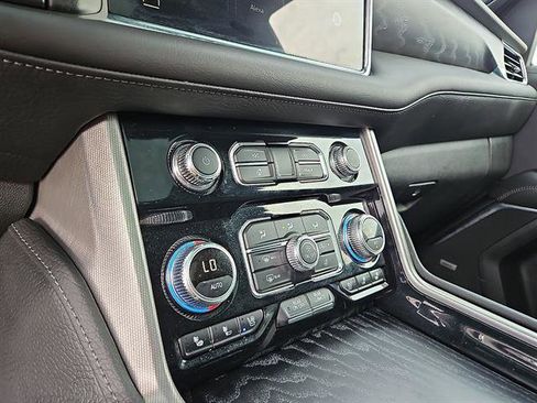 Certified 2023 GMC Yukon Denali w/ Denali Reserve Package image 18