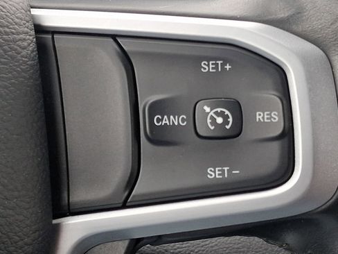 Used 2021 RAM 1500 Big Horn AWD/4WD image 22