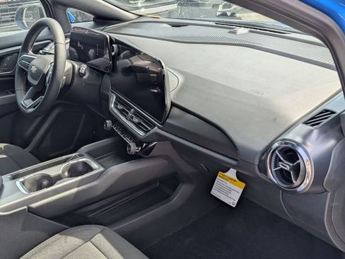 New 2026 Chevrolet Equinox EV LT w/ Comfort Package AWD/4WD image 18