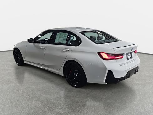 New 2026 BMW 330i Sedan w/ M Sport Package image 7