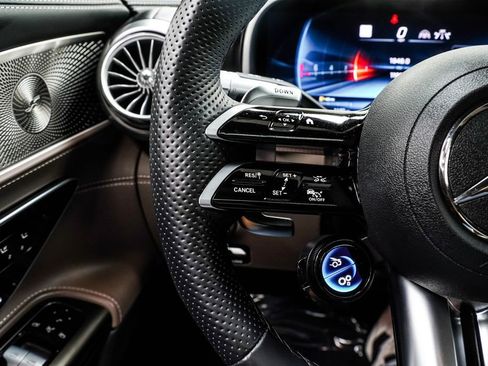 Used 2025 Mercedes-Benz AMG GT 43 image 30