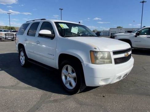 Used 2007 Chevrolet Tahoe LT w/ LT Preferred Equipment Group AWD/4WD image 2