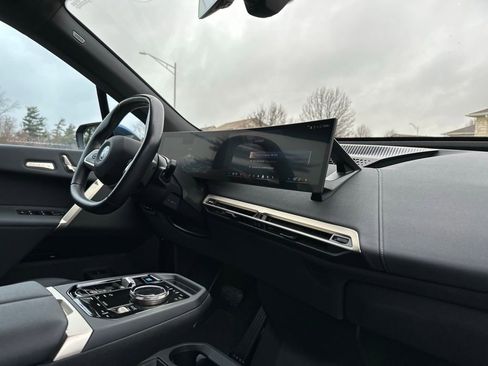 Used 2024 BMW iX xDrive50 w/ Premium Package image 23