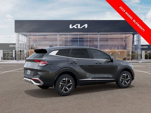 New 2025 Kia Sportage LX AWD/4WD image 6