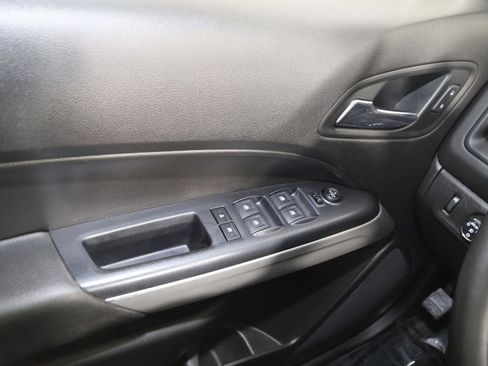 Used 2018 Chevrolet Colorado LT w/ LT Convenience Package image 25