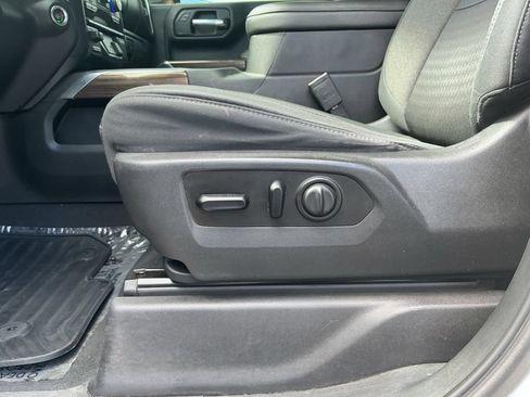 Used 2019 Chevrolet Silverado 1500 RST AWD/4WD image 13