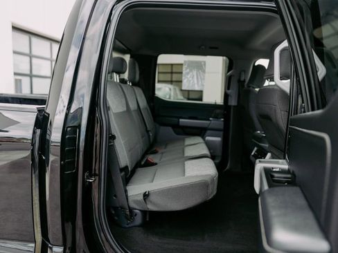 Used 2024 Ford F350 XLT w/ XLT Premium Package image 11