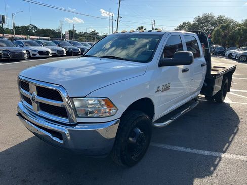 Used 2018 RAM 3500 Tradesman w/ Chrome Appearance Group AWD/4WD image 38