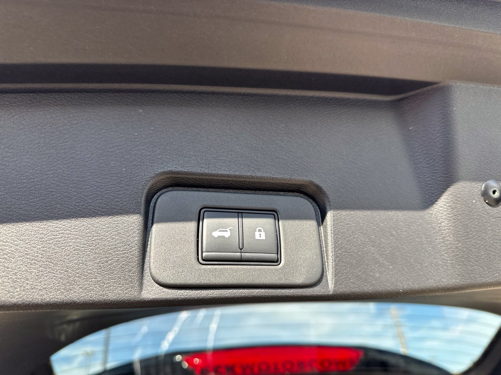 Used 2026 Nissan Rogue SV AWD/4WD image 27