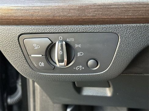 Used 2024 Audi Q5 2.0T Premium Plus image 16