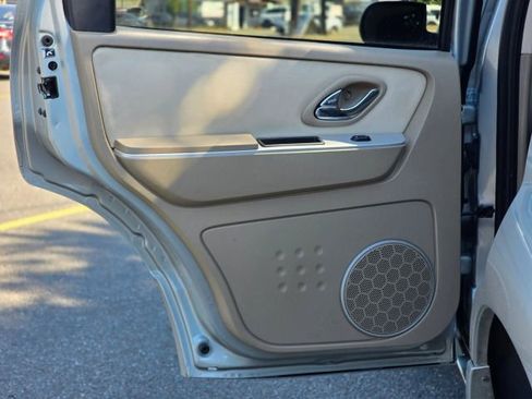 Used 2006 Mercury Mariner Hybrid image 30