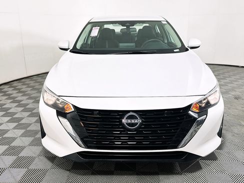 Used 2024 Nissan Sentra SV image 8