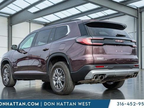 Used 2025 GMC Acadia Elevation image 28
