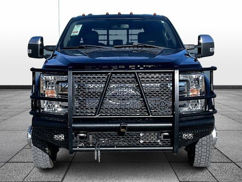 Used 2017 Ford F450 Lariat w/ Chrome Package image 3