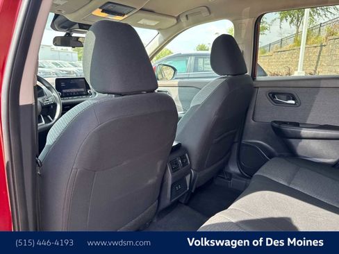 Used 2023 Nissan Rogue SV image 13