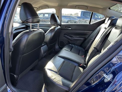Used 2023 Nissan Altima 2.5 SR image 15