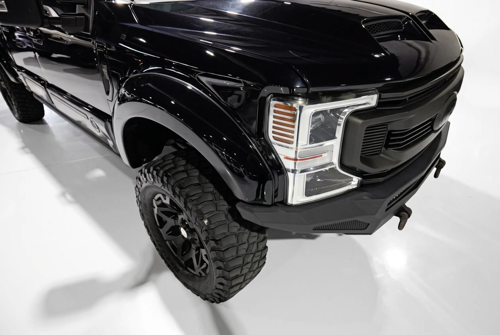 Used 2020 Ford F250 Lariat w/ Lariat Ultimate Package AWD/4WD image 9