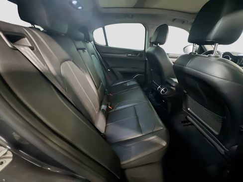 Used 2018 Alfa Romeo Stelvio Ti image 20